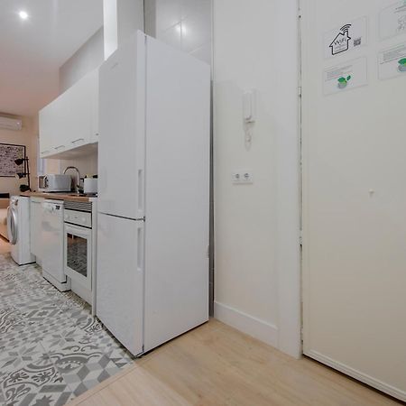 マドリードNuevo Apt Para 7 Pax En Malasana - Gran Via E1アパートメント エクステリア 写真