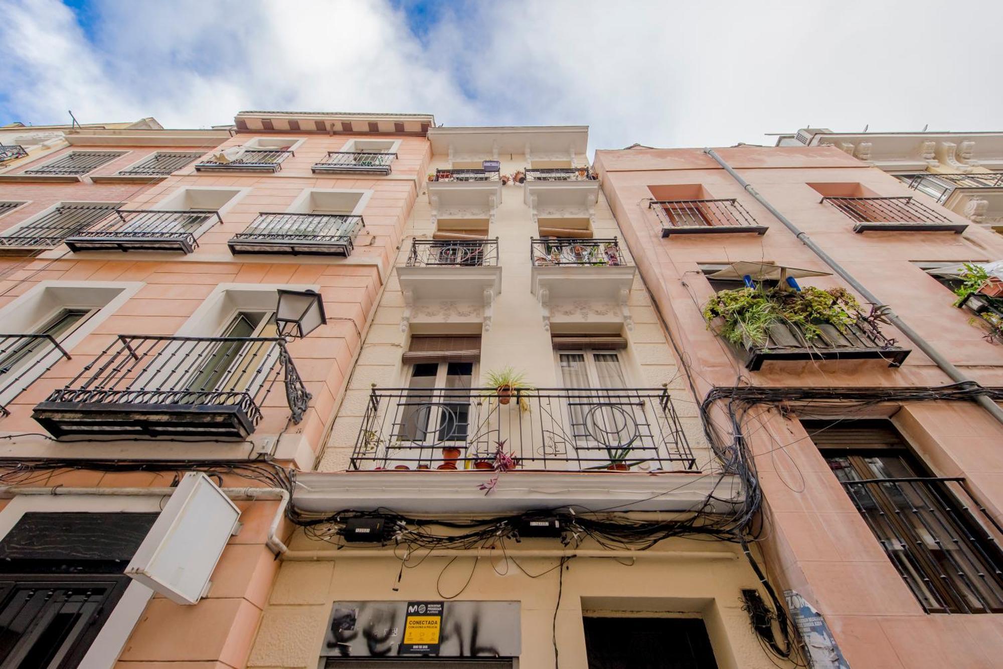 マドリードNuevo Apt Para 7 Pax En Malasana - Gran Via E1アパートメント エクステリア 写真