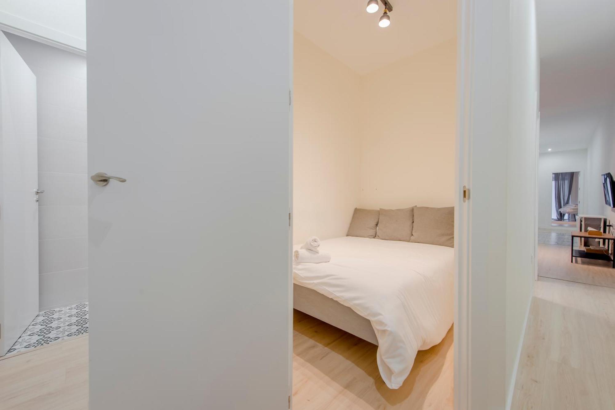 マドリードNuevo Apt Para 7 Pax En Malasana - Gran Via E1アパートメント エクステリア 写真